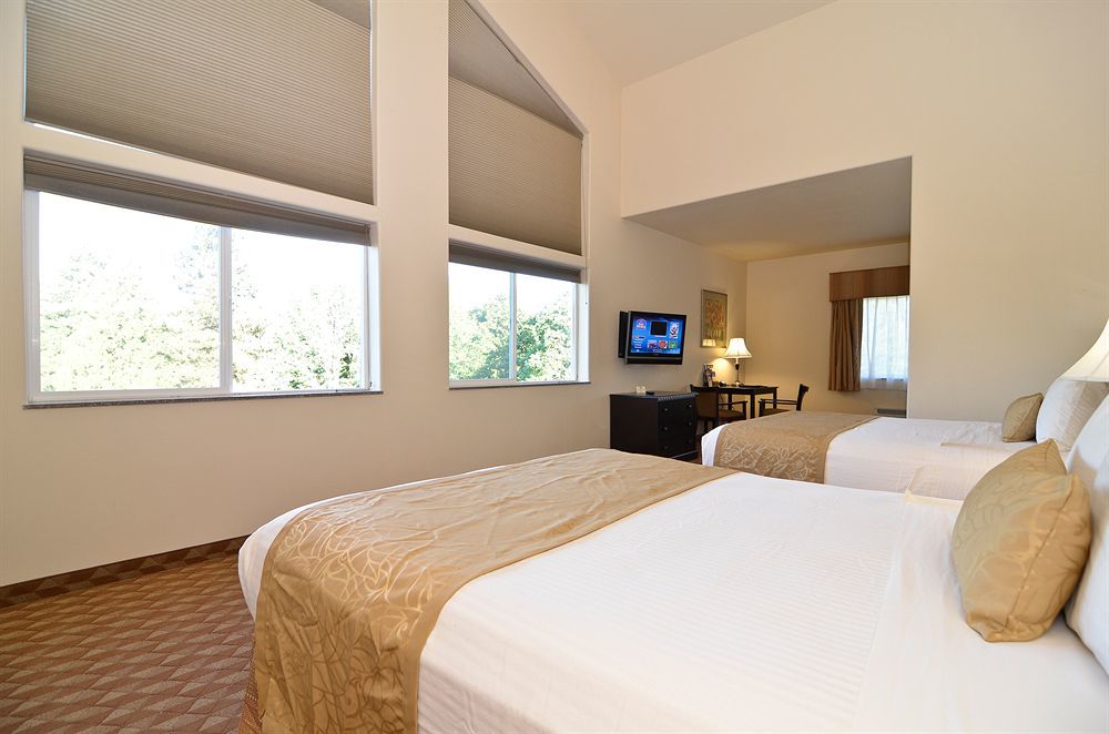 Best Western Plus Battleground Inn & Suites Battle Ground Buitenkant foto